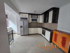 Dorćol, Drinčićeva ulica (kod Bajlonijeve pijace) 90m2